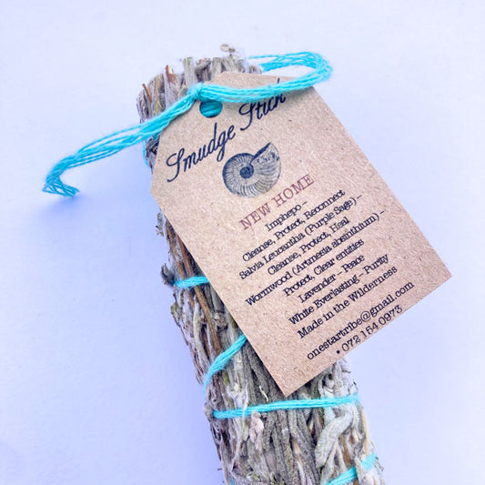 New Home Smudge Stick: Blessings and Fresh Starts for Your Sanctuary - Le Naturel 
